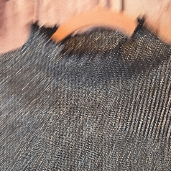 Almost Famous Silver Metallic Black Ribbed Mock Neck Sweater Size Large - Picture 4 of 9